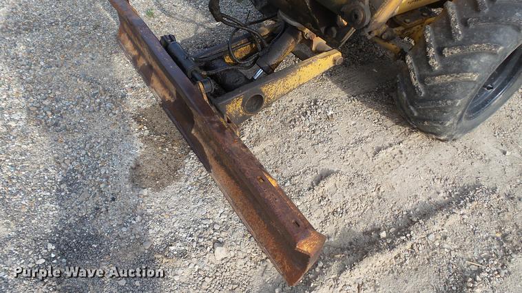 image for item DC5539 1997 Vermeer V450A trencher