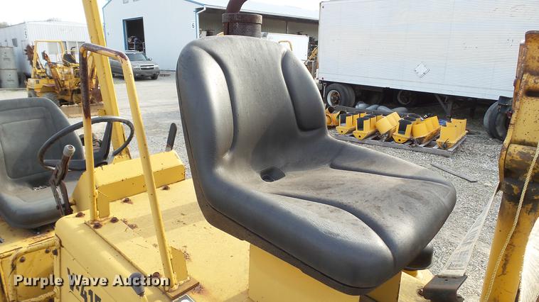 image for item DC5539 1997 Vermeer V450A trencher