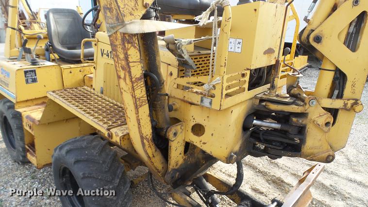 image for item DC5539 1997 Vermeer V450A trencher
