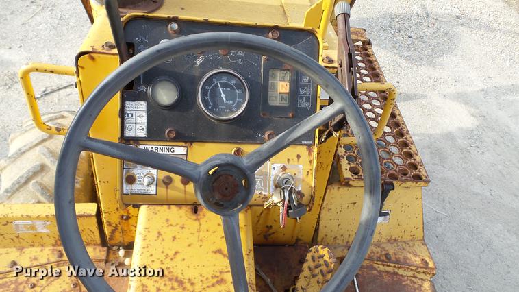 image for item DC5540 1996 Vermeer V4150A trencher