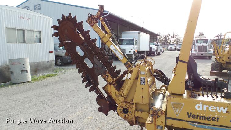 image for item DC5540 1996 Vermeer V4150A trencher