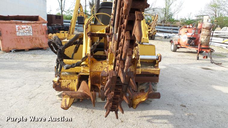 image for item DC5540 1996 Vermeer V4150A trencher