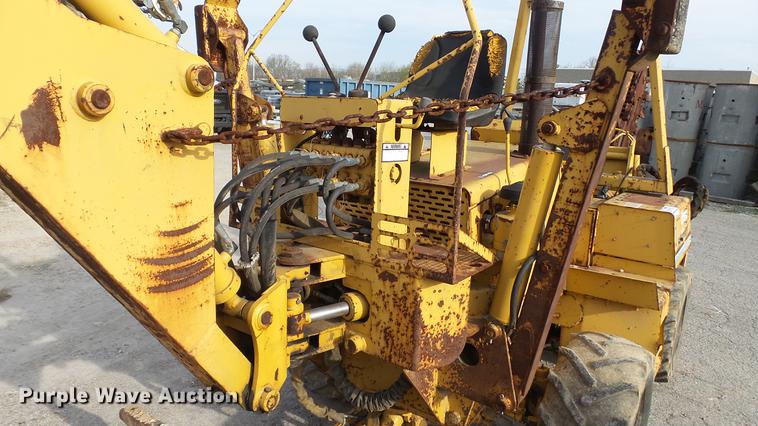 image for item DC5540 1996 Vermeer V4150A trencher