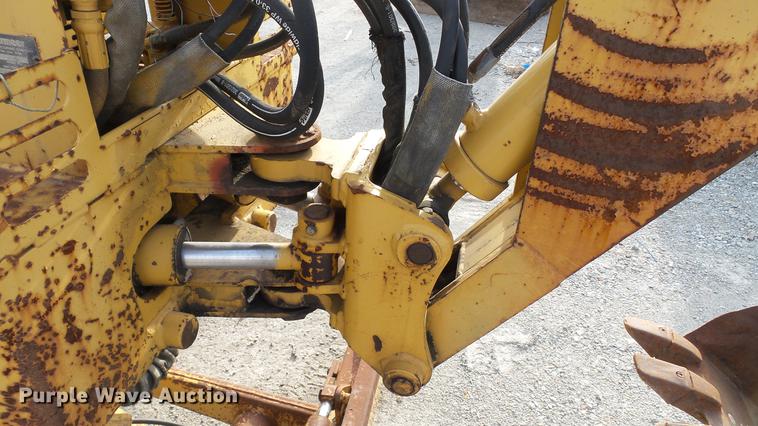 image for item DC5540 1996 Vermeer V4150A trencher