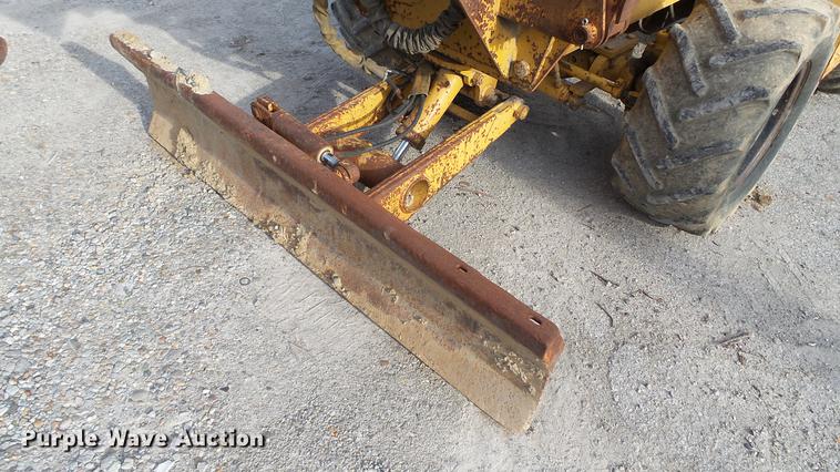 image for item DC5540 1996 Vermeer V4150A trencher