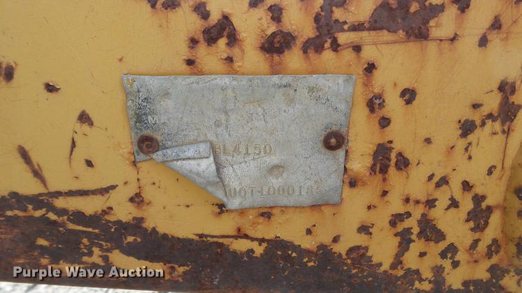 image for item DC5540 1996 Vermeer V4150A trencher