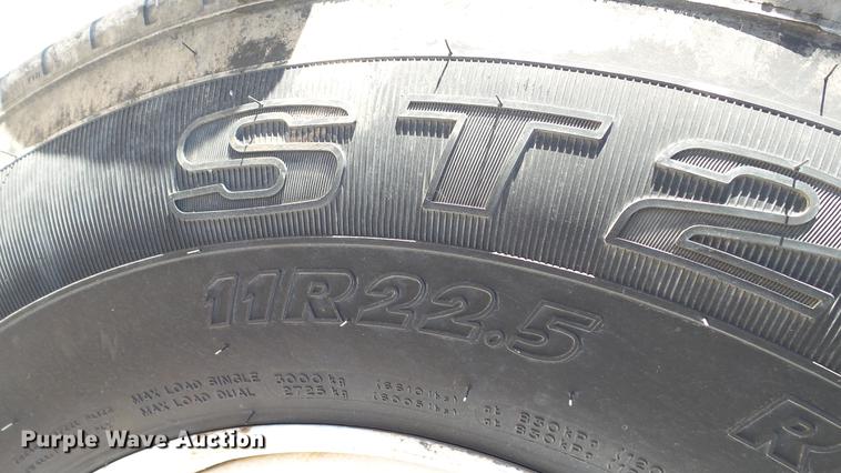 image for item DC5551 1998 International 4700 flatbed truck