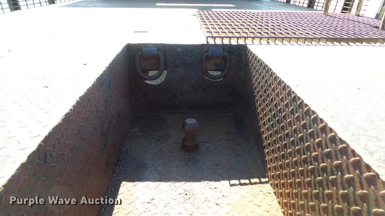 image for item DC5551 1998 International 4700 flatbed truck