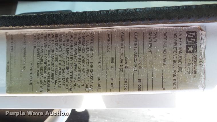 image for item DC5551 1998 International 4700 flatbed truck