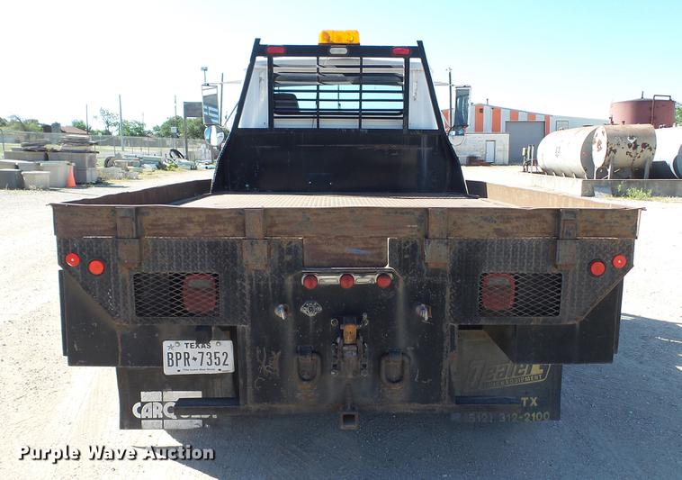 image for item DC5555 2000 International 4900 flatbed truck