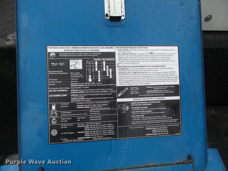 image for item DC7336 2010 Kenworth T370 service truck with crane