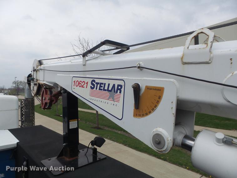 image for item DC7336 2010 Kenworth T370 service truck with crane