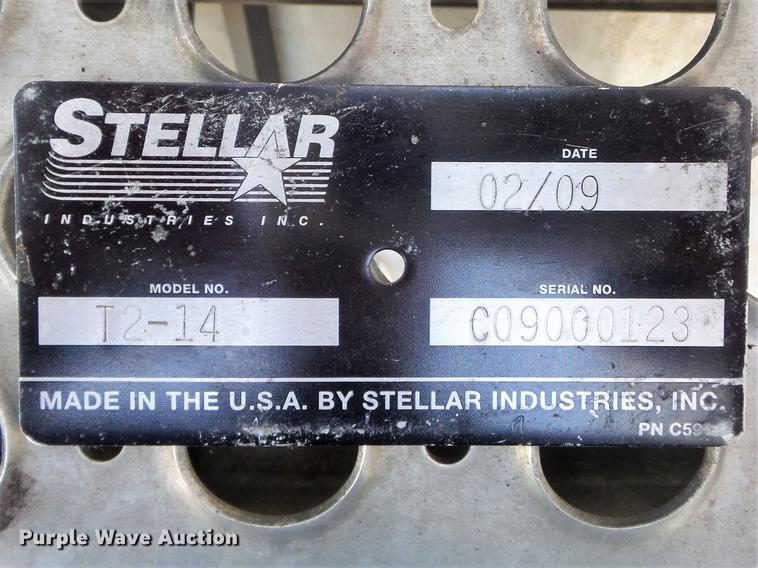 image for item DC7336 2010 Kenworth T370 service truck with crane