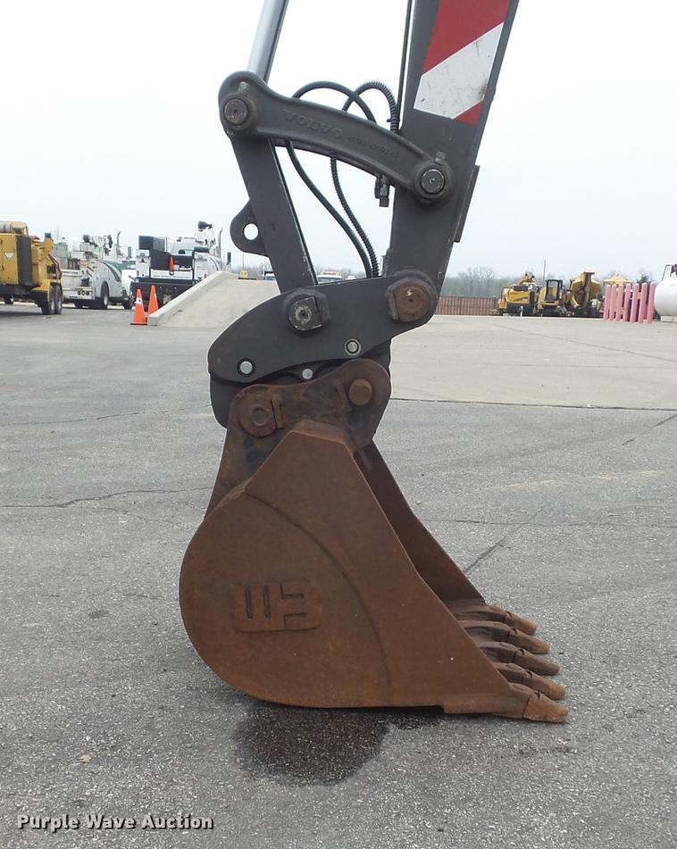 image for item DC7337 2013 Volvo ECR58 mini excavator