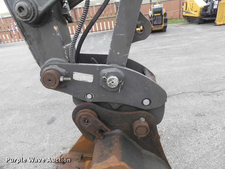 image for item DC7337 2013 Volvo ECR58 mini excavator