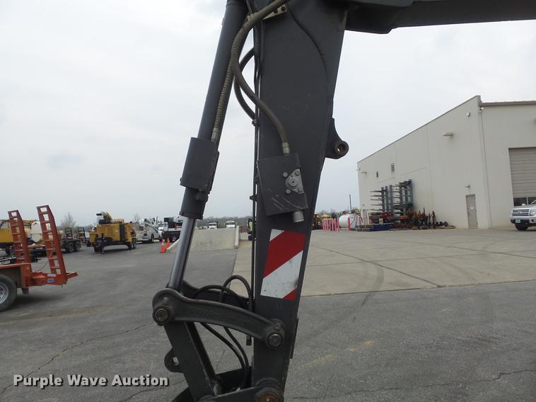 image for item DC7337 2013 Volvo ECR58 mini excavator