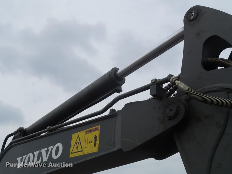 image for item DC7337 2013 Volvo ECR58 mini excavator