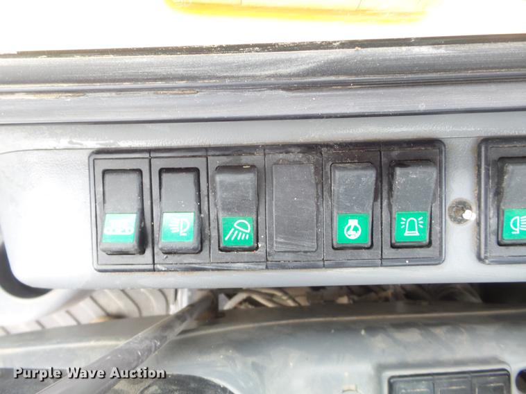 image for item DC7337 2013 Volvo ECR58 mini excavator