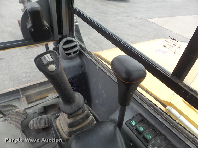 image for item DC7337 2013 Volvo ECR58 mini excavator