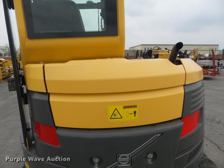 image for item DC7337 2013 Volvo ECR58 mini excavator