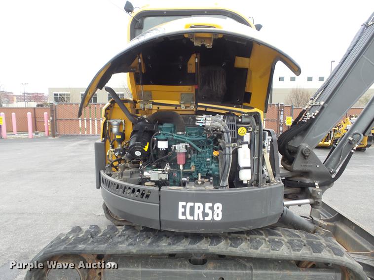 image for item DC7337 2013 Volvo ECR58 mini excavator