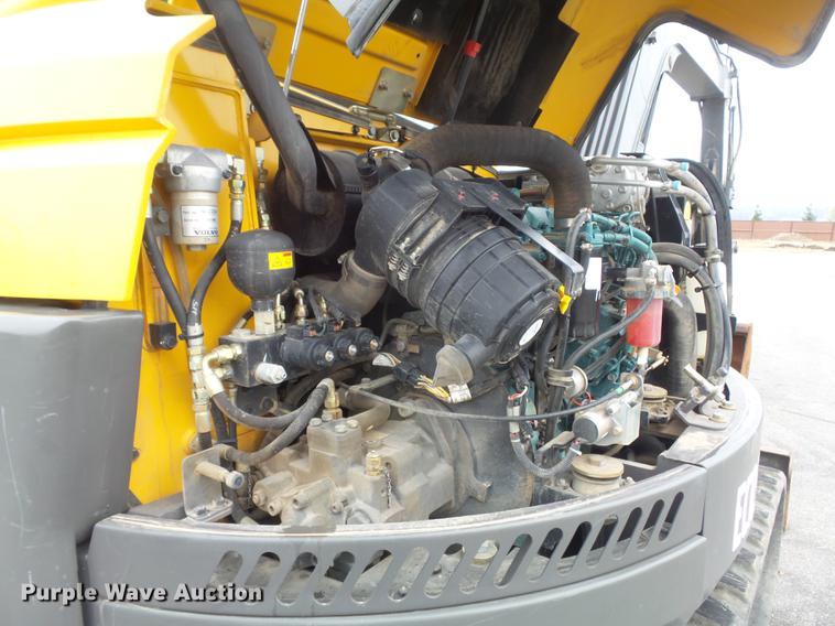 image for item DC7337 2013 Volvo ECR58 mini excavator
