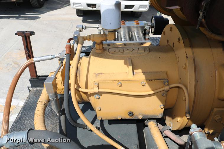 image for item DC7583 1997 Flow International Hydro Blaster Husky S-200 pressure washer