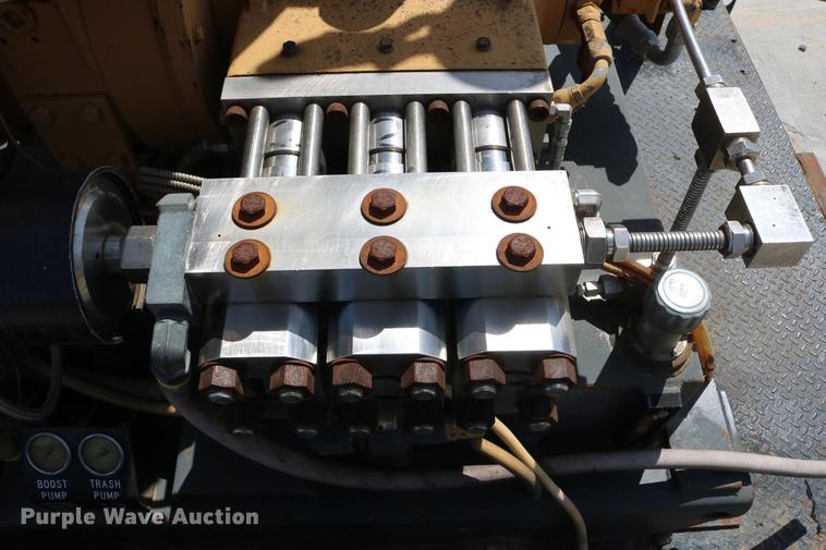 image for item DC7583 1997 Flow International Hydro Blaster Husky S-200 pressure washer