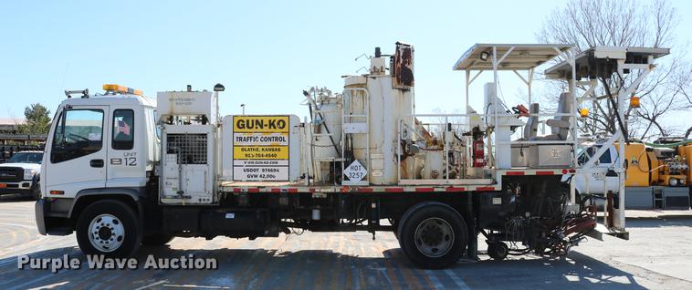 image for item DC7584 2002 GMC F7B042 paint striper truck