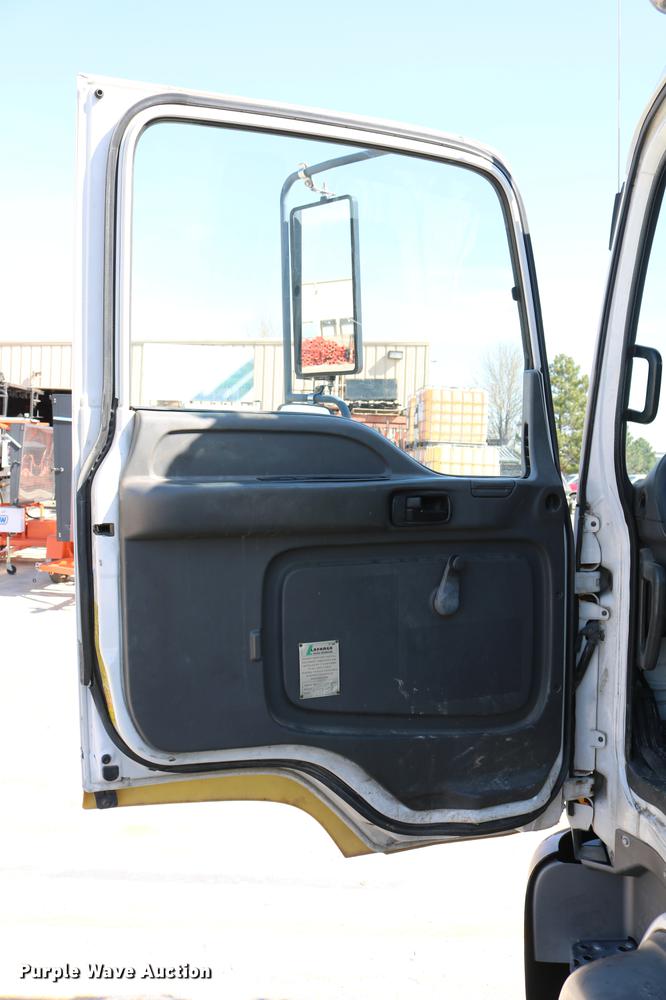 image for item DC7584 2002 GMC F7B042 paint striper truck