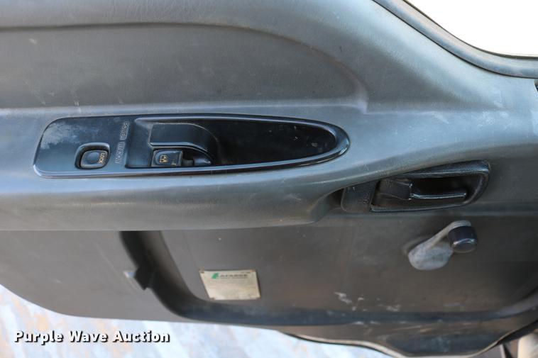 image for item DC7584 2002 GMC F7B042 paint striper truck