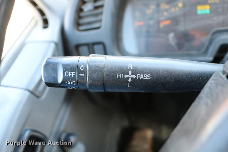 image for item DC7584 2002 GMC F7B042 paint striper truck