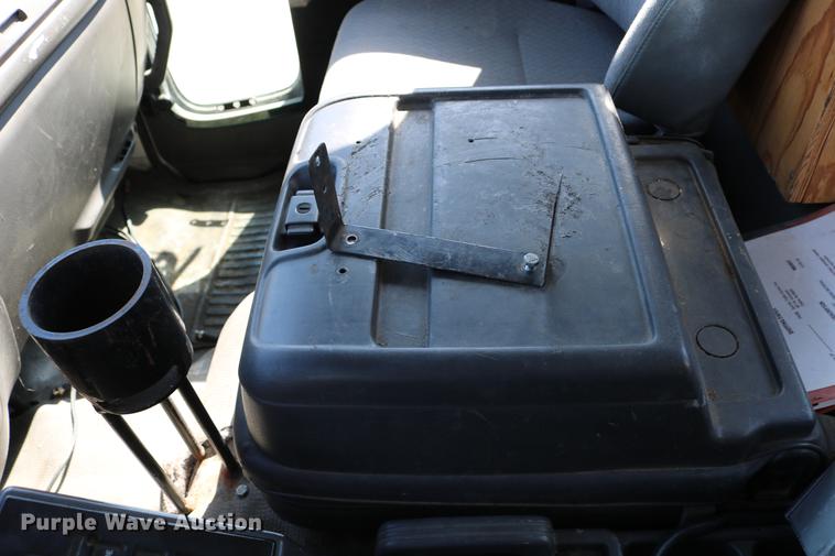 image for item DC7584 2002 GMC F7B042 paint striper truck