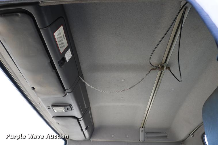 image for item DC7584 2002 GMC F7B042 paint striper truck