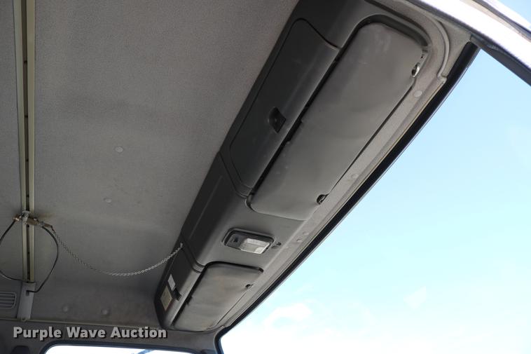 image for item DC7584 2002 GMC F7B042 paint striper truck