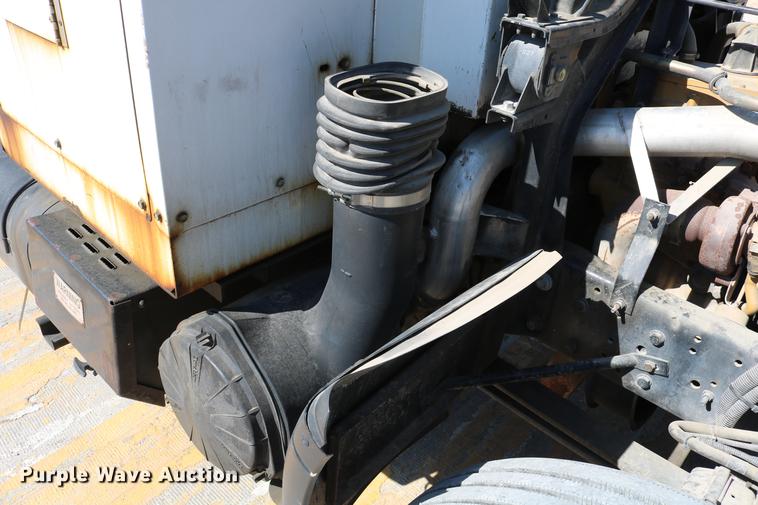 image for item DC7584 2002 GMC F7B042 paint striper truck