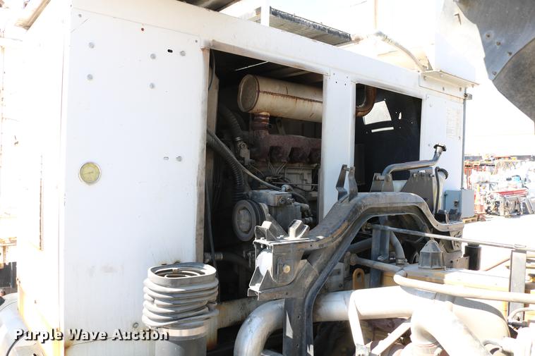 image for item DC7584 2002 GMC F7B042 paint striper truck