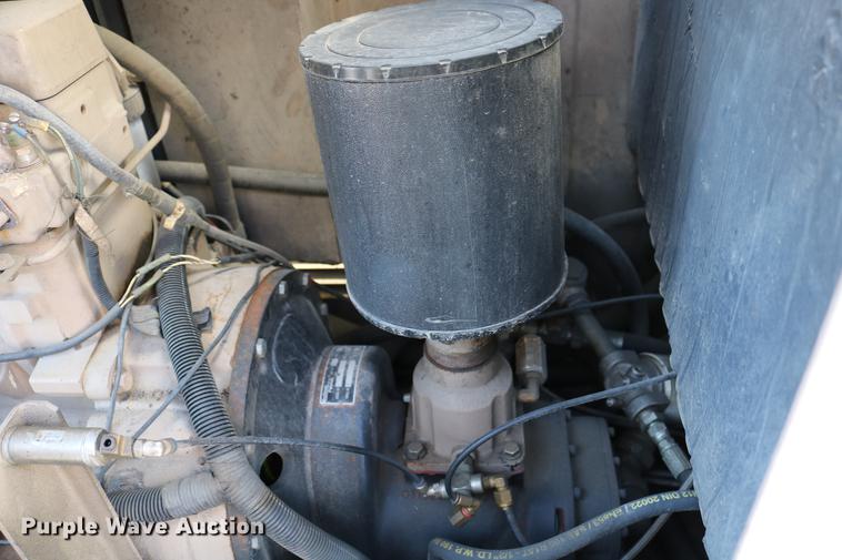 image for item DC7584 2002 GMC F7B042 paint striper truck