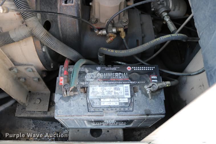 image for item DC7584 2002 GMC F7B042 paint striper truck