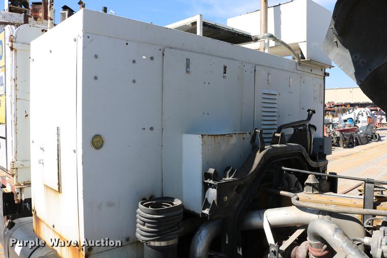 image for item DC7584 2002 GMC F7B042 paint striper truck