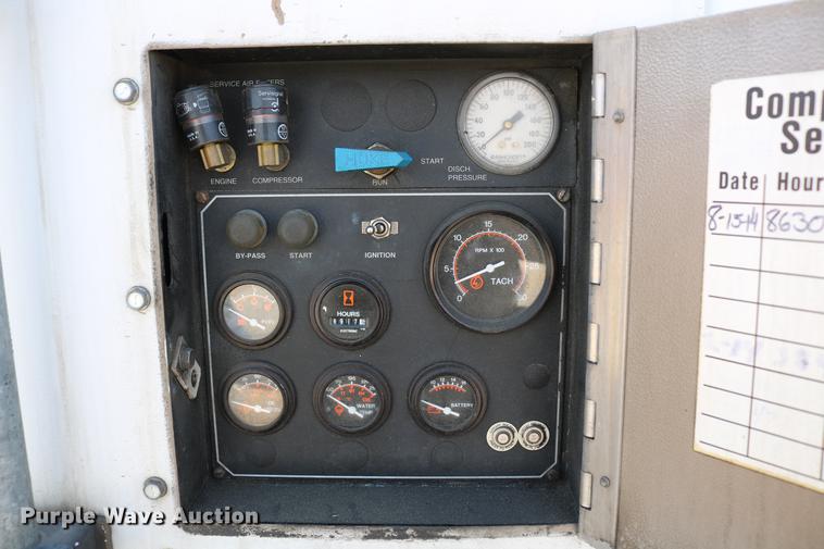 image for item DC7584 2002 GMC F7B042 paint striper truck