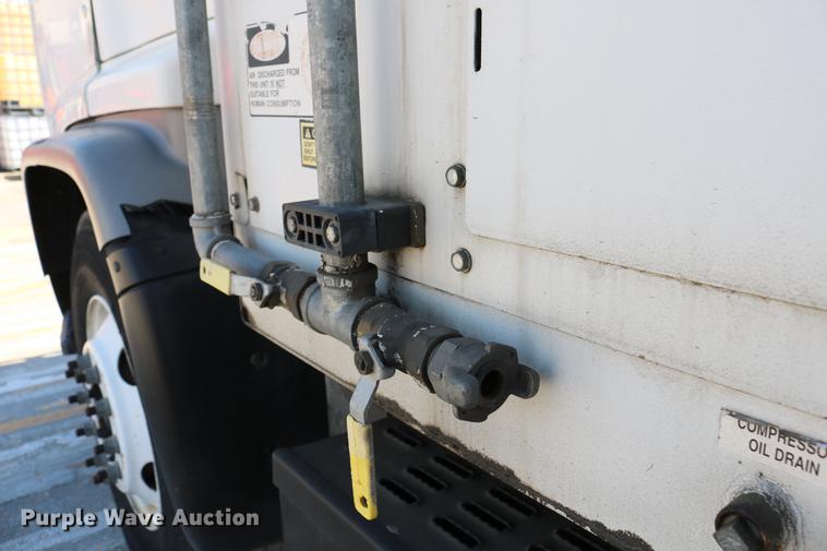 image for item DC7584 2002 GMC F7B042 paint striper truck