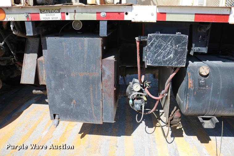 image for item DC7584 2002 GMC F7B042 paint striper truck