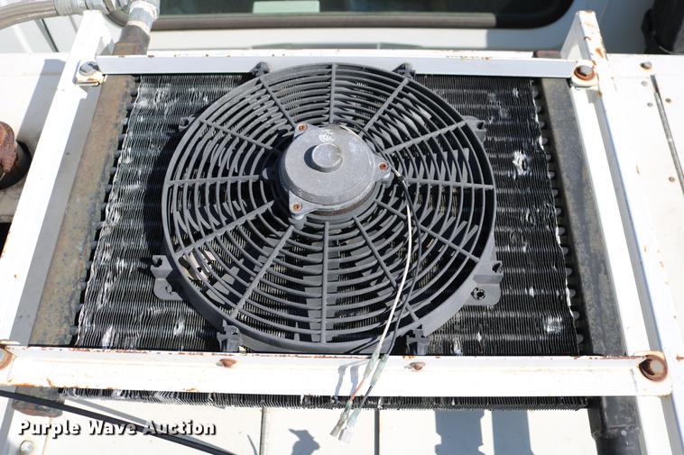 image for item DC7584 2002 GMC F7B042 paint striper truck