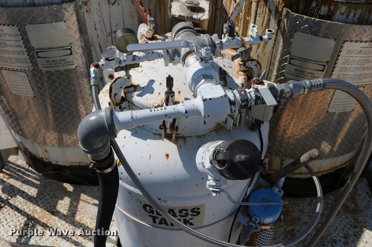 image for item DC7584 2002 GMC F7B042 paint striper truck