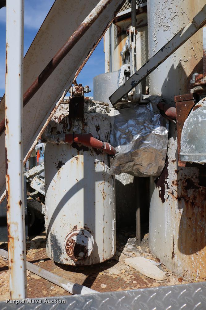 image for item DC7584 2002 GMC F7B042 paint striper truck