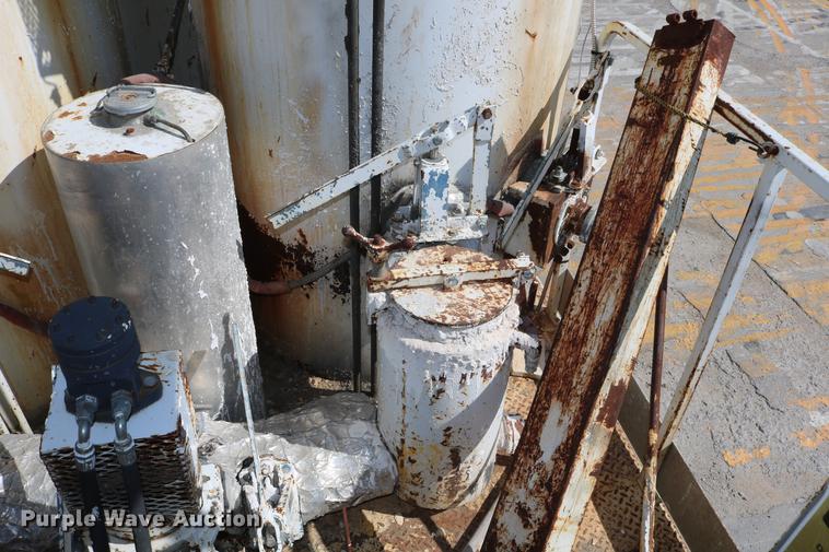 image for item DC7584 2002 GMC F7B042 paint striper truck