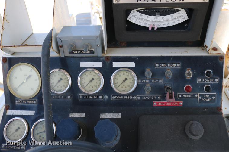 image for item DC7584 2002 GMC F7B042 paint striper truck