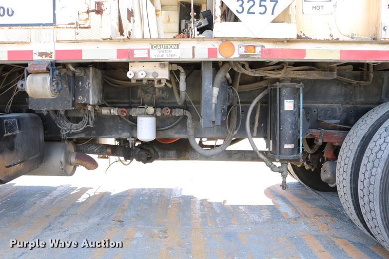 image for item DC7584 2002 GMC F7B042 paint striper truck