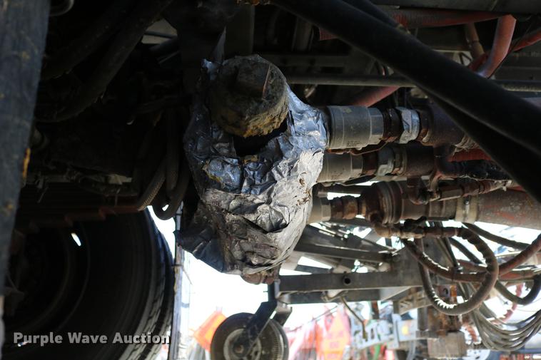 image for item DC7584 2002 GMC F7B042 paint striper truck